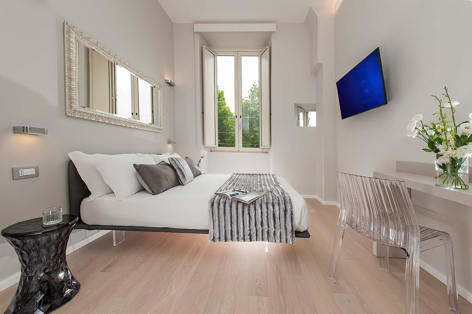 Welcome toColosseum Corner